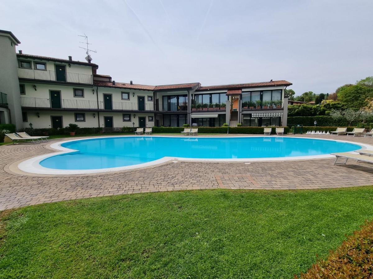 Le Terrazze Sul Lago Hotel & Residence Padenghe sul Garda Exterior foto