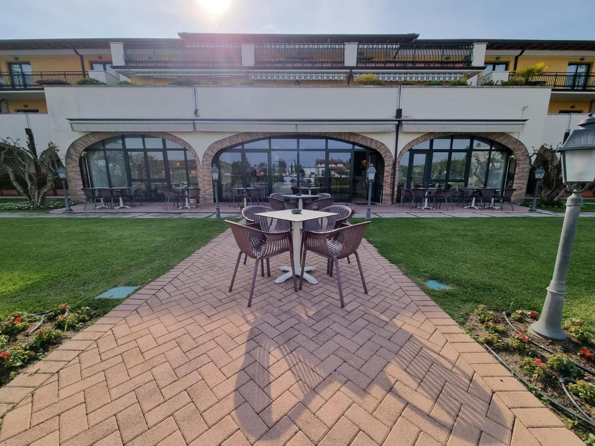 Le Terrazze Sul Lago Hotel & Residence Padenghe sul Garda Exterior foto