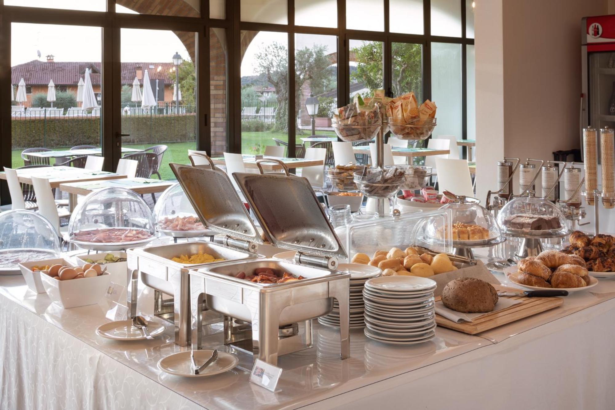 Le Terrazze Sul Lago Hotel & Residence Padenghe sul Garda Exterior foto