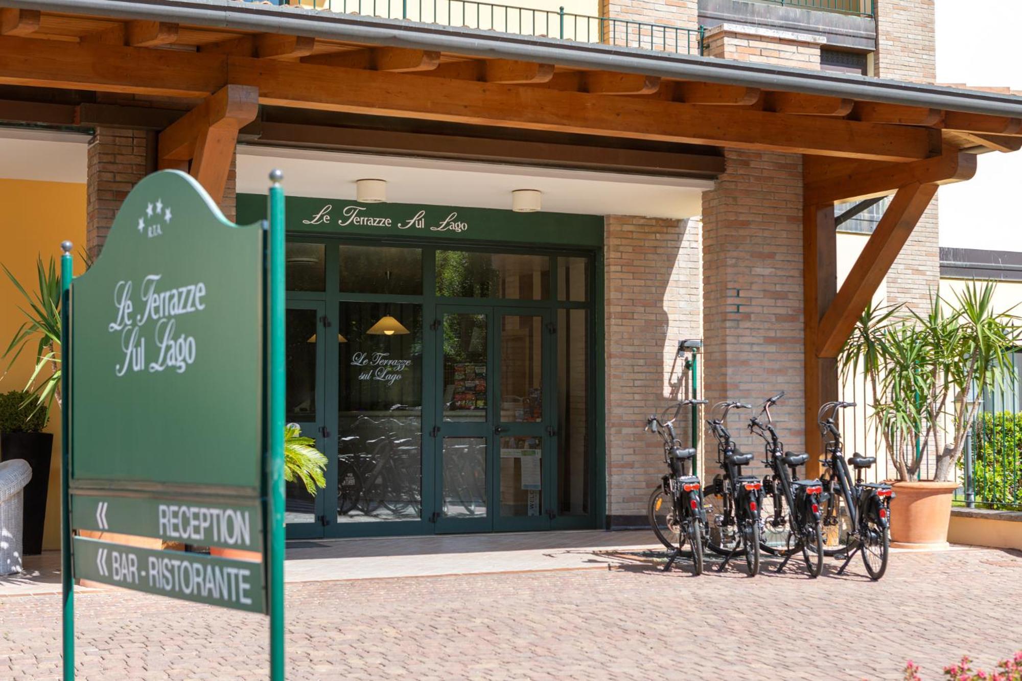 Le Terrazze Sul Lago Hotel & Residence Padenghe sul Garda Exterior foto
